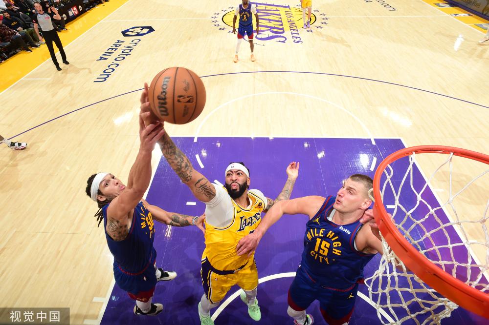 的舞台上 的舞台上