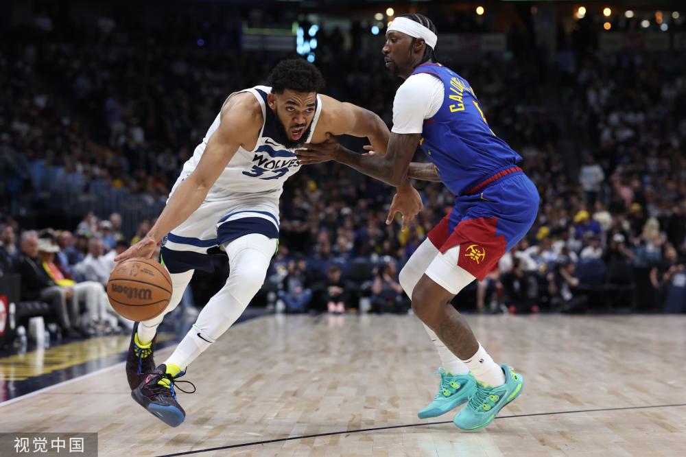 美国女子公 美国女子公